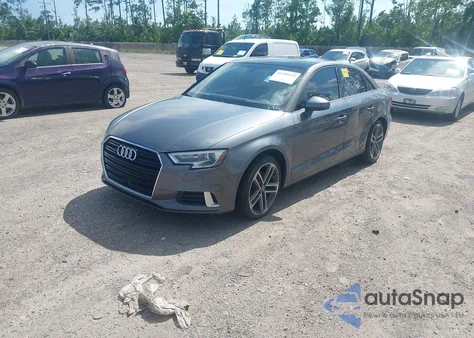 2017 Audi A3 2.0T Premium z USA, uszkodzony, nr VIN WAUAUGFF7H1056291